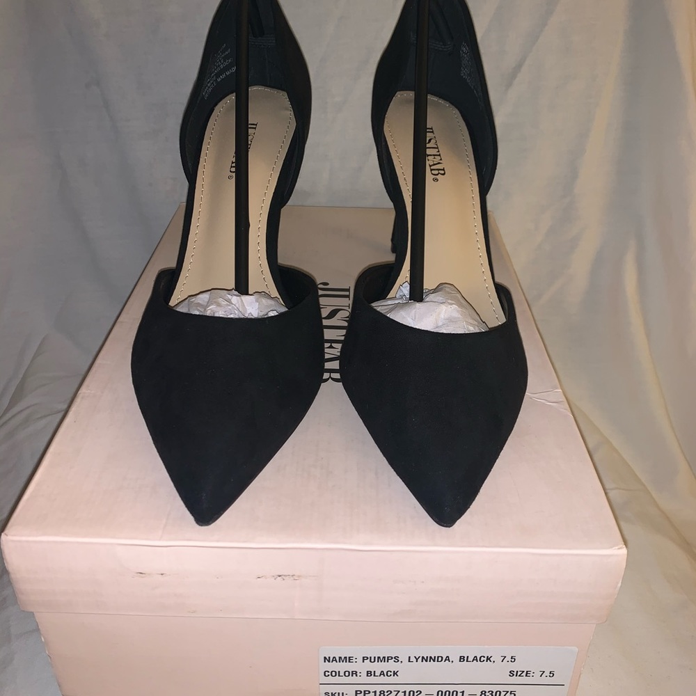 Womens Black pumps size 7.5